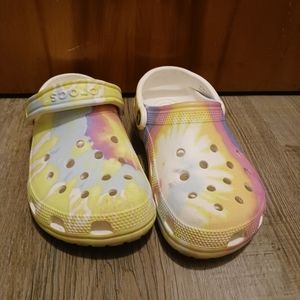 CROCS TYE DYED Sz 7